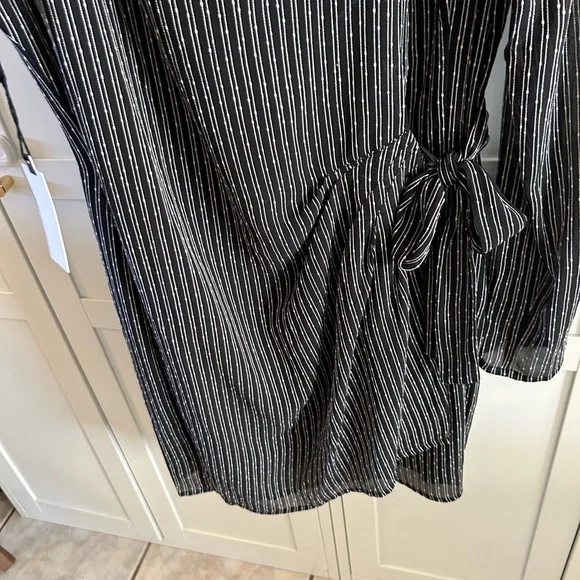 NWT ASTR the Label stripe mini cocktail dress - Picture 6 of 7